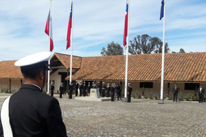 Armada conmemoró el 169° aniversario del natalicio del Comandante Arturo Prat Chacón en el lugar de su nacimiento