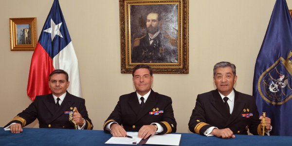 Capitán de Navío LT, Eric Solar Olavarría asume la Dirección de