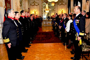 Oficiales reciben condecoración por 30 años de servicio en la Armada de Chile