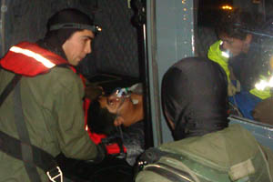Armada apoya aeroevacuación médica desde Melinka a Puerto Montt