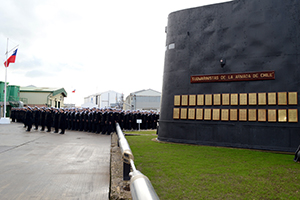 Submarinistas conmemoraron 97º aniversario de la especialidad en el puerto de Talcahuano