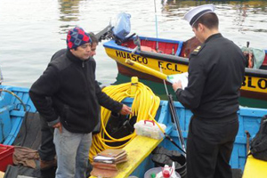 Autoridad Marítima inspeccionó equipamiento de buceo en el puerto de Huasco