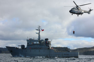 Armada refuerza su capacidad de rescate en Puerto Montt