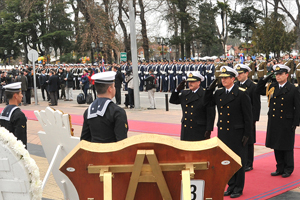 Armada estuvo presente en la conmemoración del natalicio de Bernardo O´Higgins en Chillán Viejo