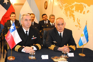Armadas de Chile y Argentina dan inicio a la XIV versión del “Viekaren”
