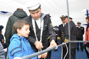 Inauguran stand de la Armada en XX Semana de la Chilenidad