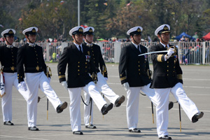 La Armada rinde honores en el Día de las Glorias del Ejército