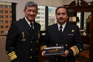 Marina del Ecuador realiza visita oficial a la Armada de Chile
