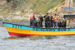 Autoridad Marítima Nacional y Ministerio del Medio Ambiente inspeccionan labores de muestreo en la bahía de Quintero