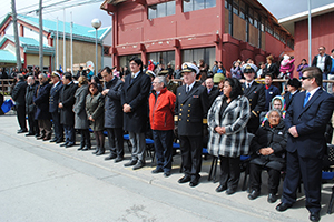 Armada participó en el 61º aniversario de Puerto Williams