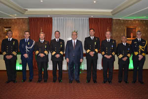 Almirantes y Capitanes de Navío chilenos son condecorados por la Armada de Brasil