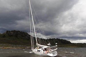 Gobernación Maritima de Puerto Williams asistió a velero suizo