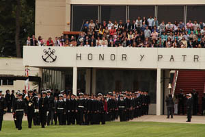 Escuela Naval recibió a futuros Oficiales de Marina