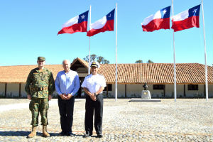 Ministro de Defensa visitó Constitución y el Museo Cuna de Prat en Ninhue
