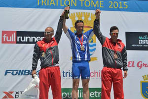 Equipo Triatlón de la Armada destacó en Tomé