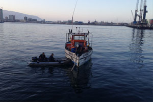 Capitanía de Puerto de Iquique rescata a pescadores que estaban a la deriva