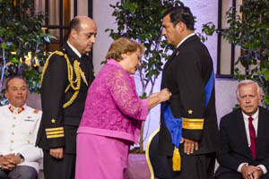 Almirantes y Generales reciben la condecoración “Presidente de la República”