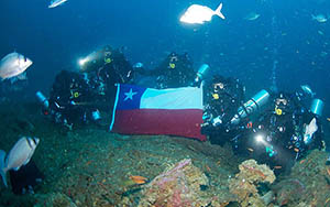 Armada obtiene Certificación de Buceo Profundo Autónomo