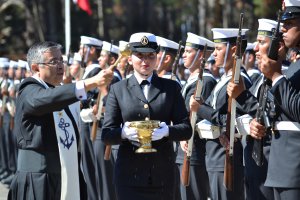 Alumnos de la Escuela de Grumetes recibieron sus armas