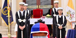 Armada despide en emotivo funeral a Sargento abatido en heroico acto de servicio