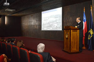 Comandancia en Jefe de la Segunda Zona Naval inauguró Mes del Mar con clase magistral en la UNAB