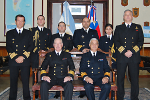 Armadas de Chile y Argentina realizan reunión bilateral en Ushuaia