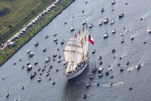 Buque Escuela “Esmeralda” se lució en Sail Ámsterdam 2015