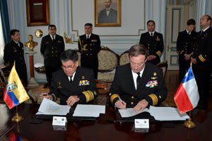 Concluyó la IX Reunión de Estados Mayores entre Armadas de Chile y Ecuador
