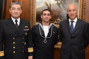 Cabo 2° Ancar recibió este año el Premio “Marinero Fuentealba”