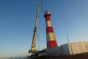 Comenzaron los trabajos de modernización de faro Cabo Carranza