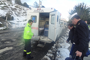 Autoridad Marítima de Puerto Williams evacúa a tripulante pesquero con problemas cardíacos