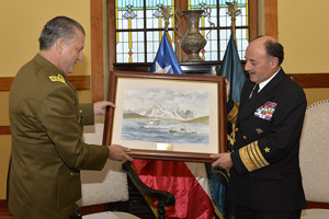 Armada saluda a Carabineros de Chile en su 89° aniversario