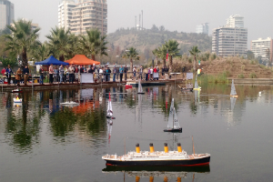 Cerca de 30 veleros participaron en la "Regata Mes del Mar y Festival Náutico” en Vitacura