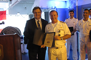 Comandante de Operaciones Navales visita a Petrolero “Almirante Montt” en Canadá