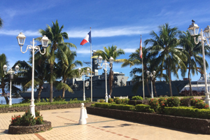 Fragata "Almirante Cochrane" se encuentra en Papeete Fragata "Almirante Cochrane" se encuentra en Papeete