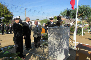 Comuna de Algarrobo inauguró busto en homenaje a Arturo Prat