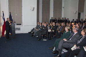 Hazaña de Piloto Pardo es presentada en universidades de Inglaterra