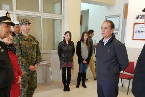 Personal naval de Talcahuano resguarda seguridad en locales de votación de Concepción y Arauco