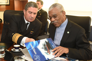 Presidente de la República de Guyana visitó dependencias de la Autoridad Marítima