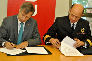 Armada e INACAP firman Convenio de Cooperación Académica