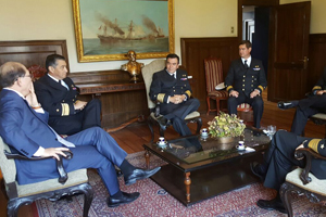 Secretario General de la Organización Marítima Internacional realiza visita oficial a Chile