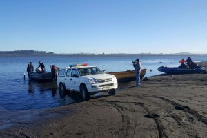 Buzos de la Armada y Bomberos encontraron cuerpo de joven de 18 años desaparecido en la desembocadura del río Bío Bío