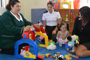Primera guardia compuesta de mujeres en Valparaíso