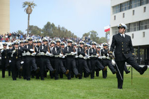 Reclutas finalizan periodo de instrucción y pasan a ser Cadetes Navales