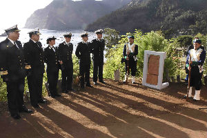 Armada conmemoró los 200 años del rescate de los patriotas de Juan Fernández