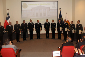 Oficiales egresan del Magíster en Dirección Estratégica impartido por Academia de Guerra Naval y Universidad Adolfo Ibáñez