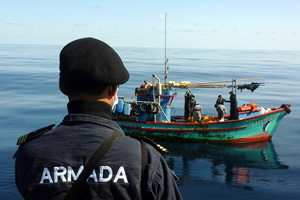 Personal Naval realizó evacuación médica a tripulante peruano