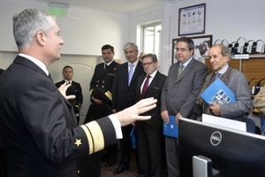 Ministros del Tribunal Constitucional de Chile visitan el SHOA