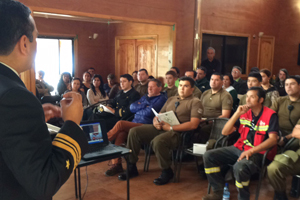 En Juan Fernández se realizó seminario educativo sobre tsunami