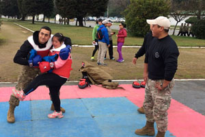 Batallón “Aldea” participó junto a niños y adultos en homenaje a las Glorias Navales